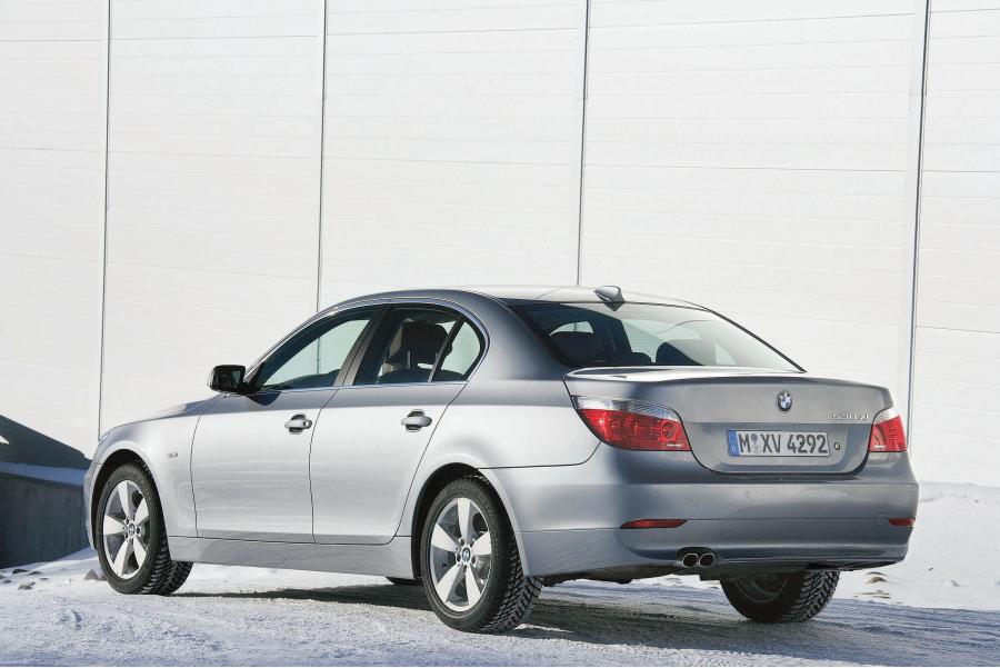  BMW 5-Series 2004 года  (фото 5 из 74)